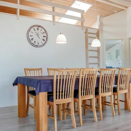 Holiday home Beautiful In Haderslev With Kitchen
